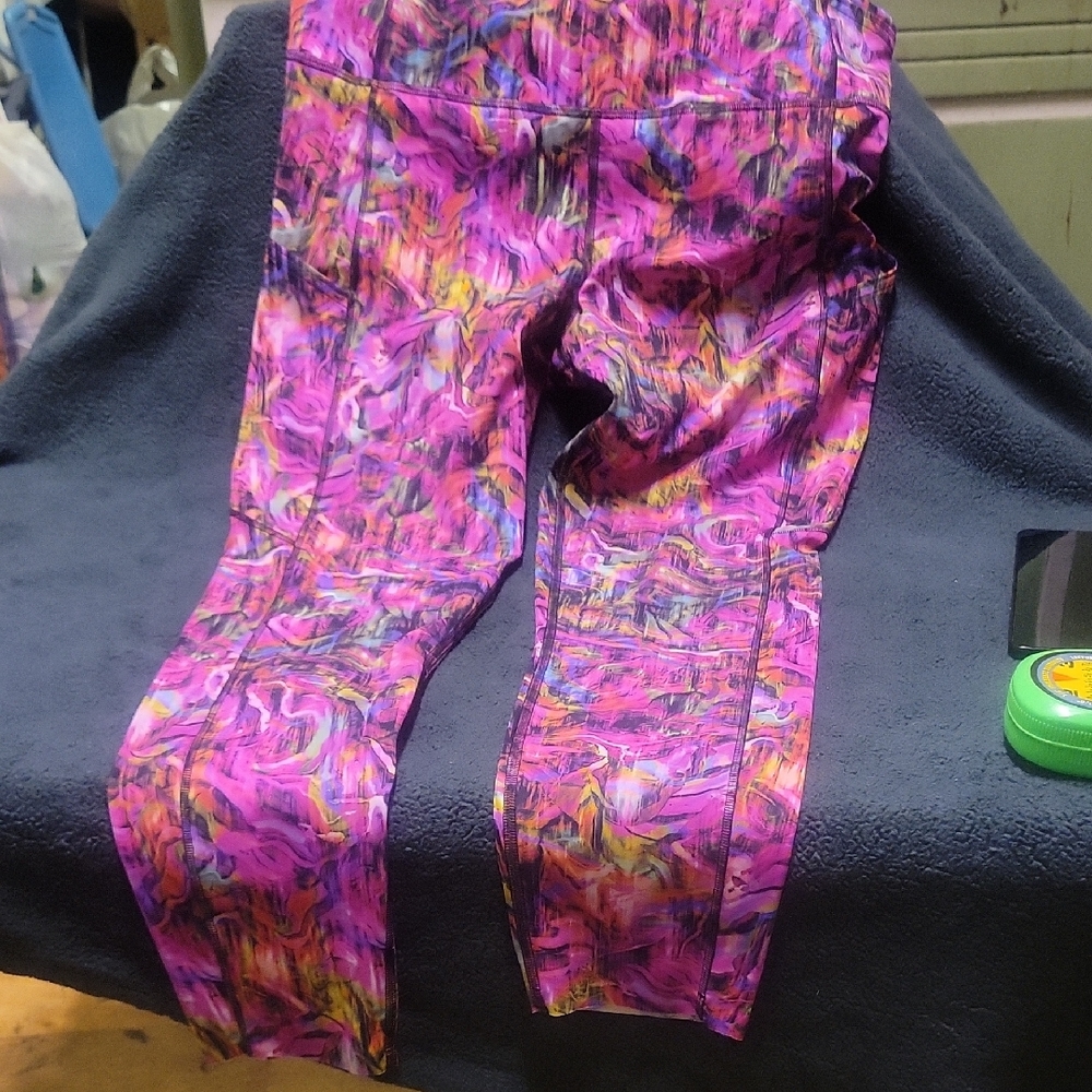Lululemon Athletica Colorful Patterned Leggings. Size 12, 33" Long. Hardly Worn